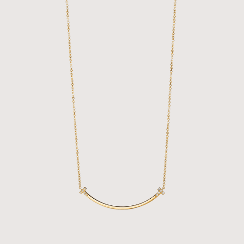Minimal Arc Shine Necklace Elevating Everyday Grace And Modern Simplicity