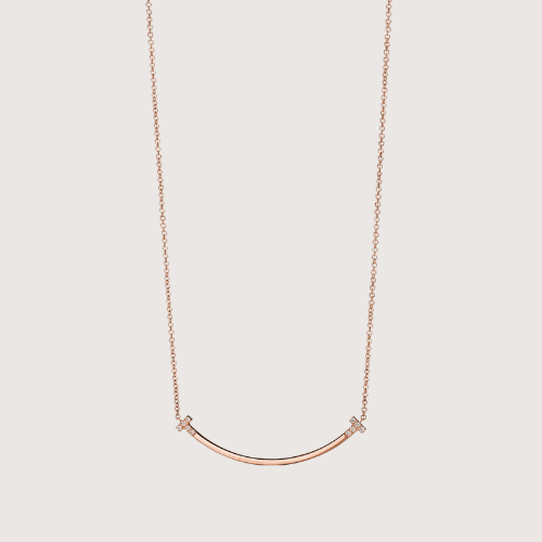 Minimal Arc Shine Necklace Elevating Everyday Grace And Modern Simplicity