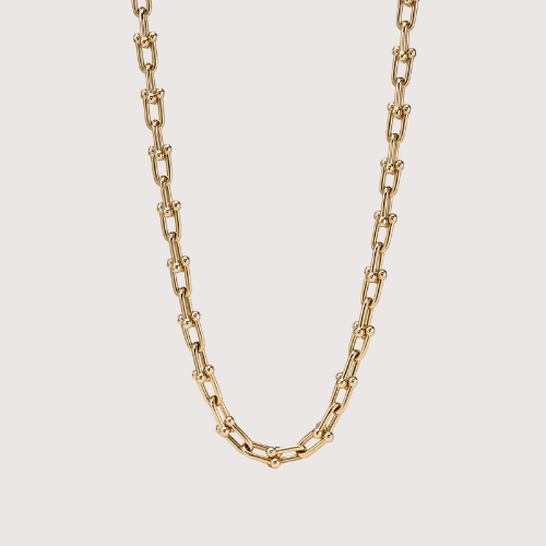 Bold Link Harmony Necklace Elevating Confident Style And Distinct Modern Presence
